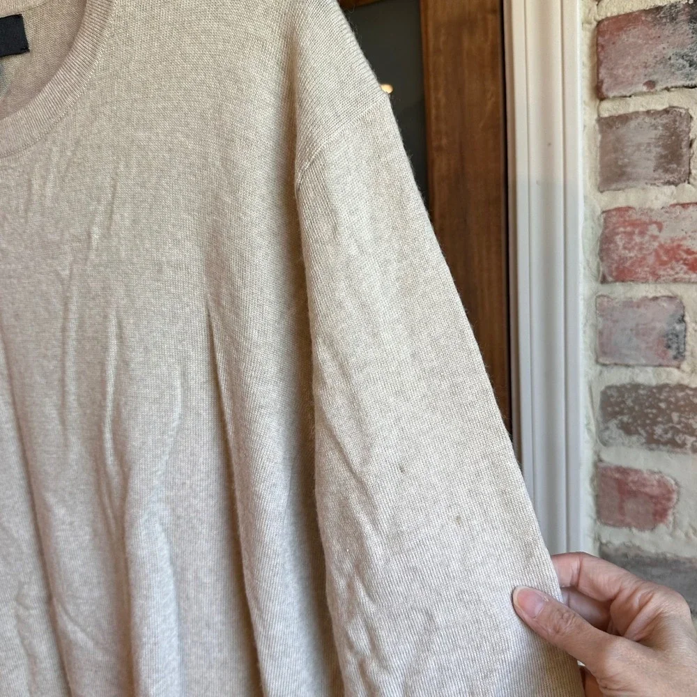 Banana Republic Sweater Mens Cream Merino Wool Crew Neck Long Sleeve XL FLAW
